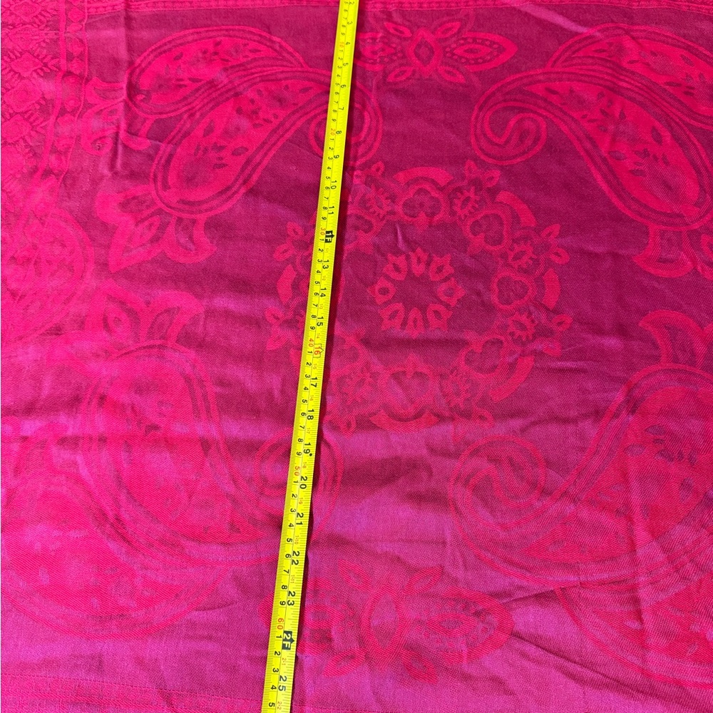Pink scarf - Picture 2 of 4